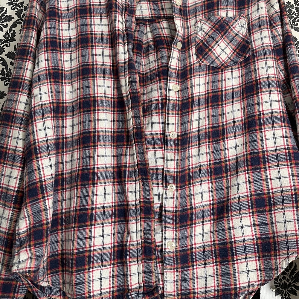 Cute basic flannel☀️ - Picture 2 of 2